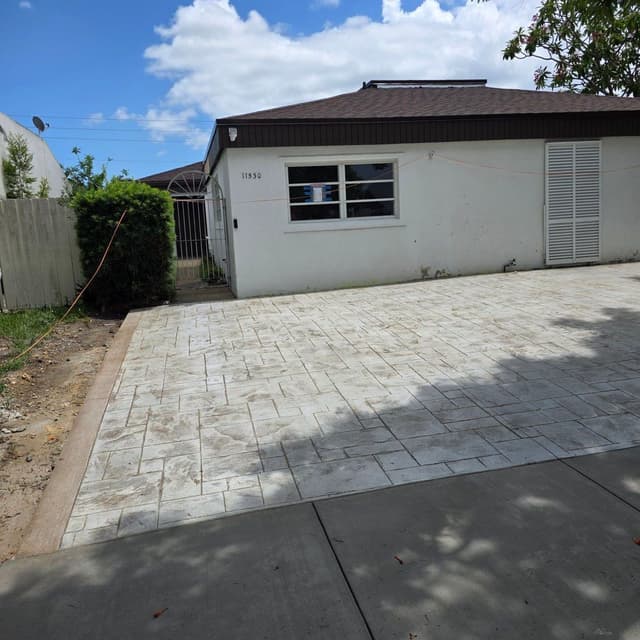 Espinosa Concrete, Inc. — concrete driveway, patio and decorative concrete work in South Florida, project photo 72
