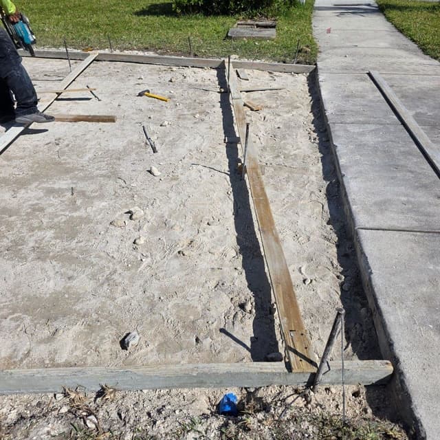 Espinosa Concrete, Inc. — concrete driveway, patio and decorative concrete work in South Florida, project photo 8