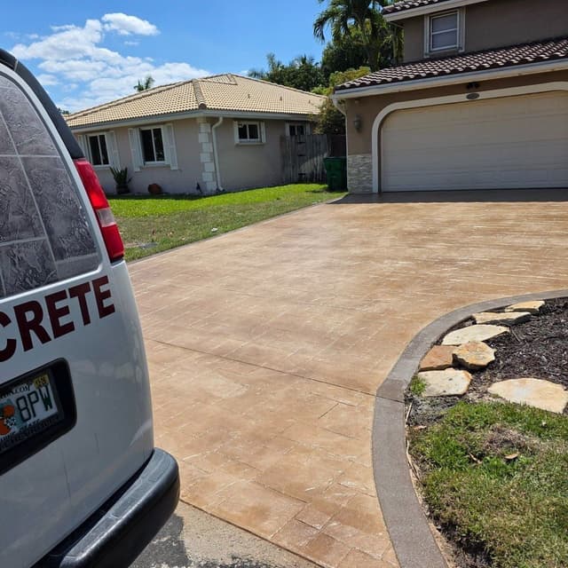 Espinosa Concrete, Inc. — concrete driveway, patio and decorative concrete work in South Florida, project photo 4