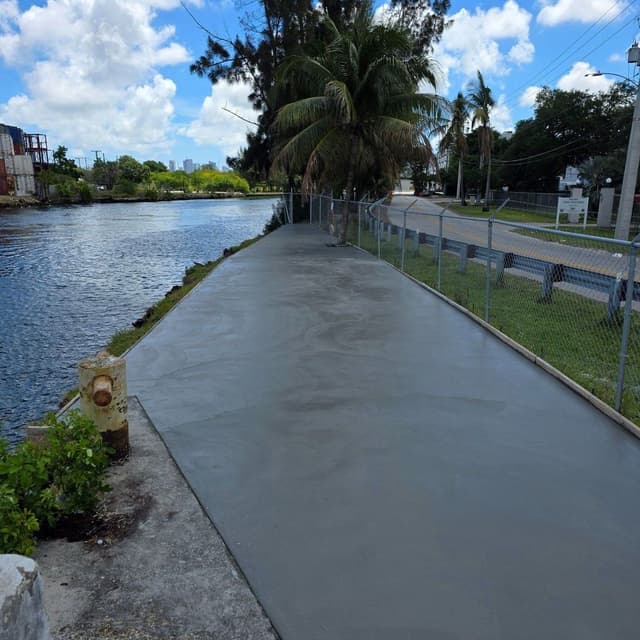 Espinosa Concrete, Inc. — concrete driveway, patio and decorative concrete work in South Florida, project photo 3